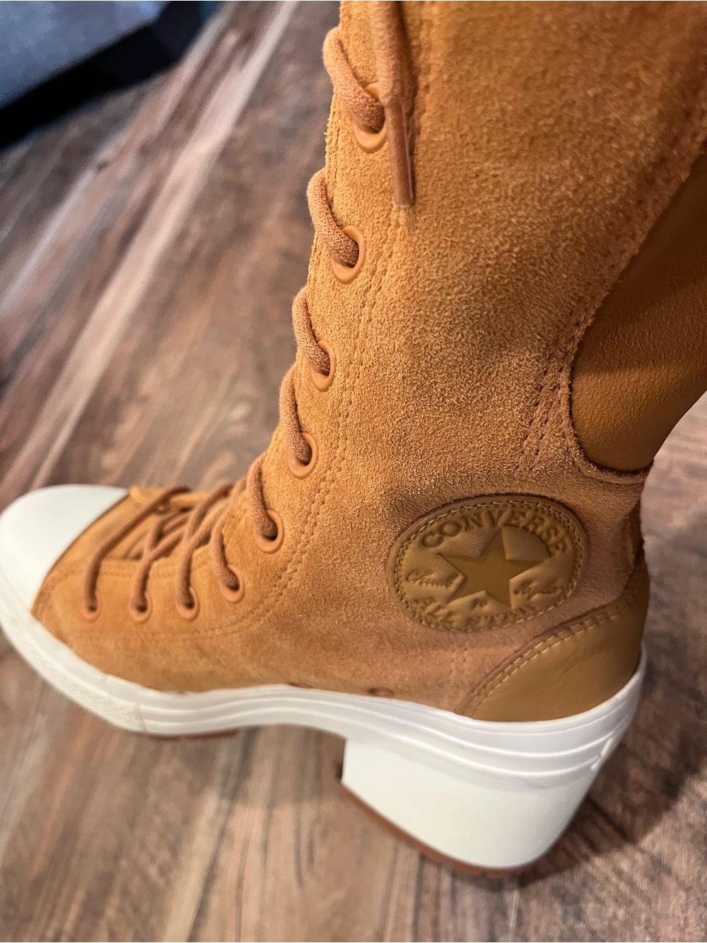 Converse Chuck 70 DeLuxe Heel Western Suede Tan Lace up Platform Knee Boots